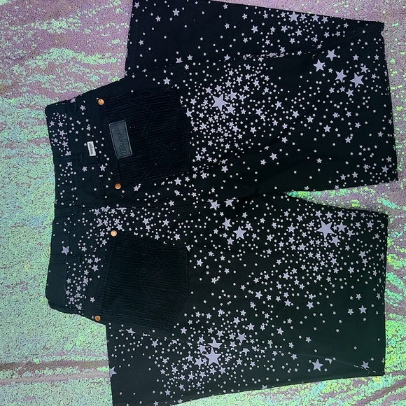 Wrangler Starry Wanderer High Rise Black Flare Pants Corduroy Pockets STARS NWOT - Picture 4 of 4